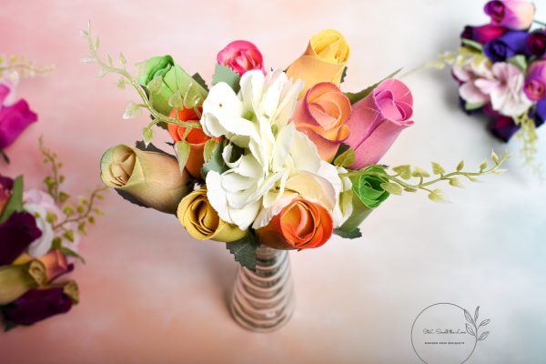 Classic in Mixed Light Shades – Wooden Roses